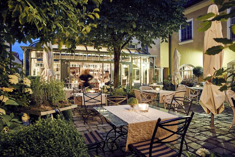 Фото Hotel Gutsgasthof Stangl