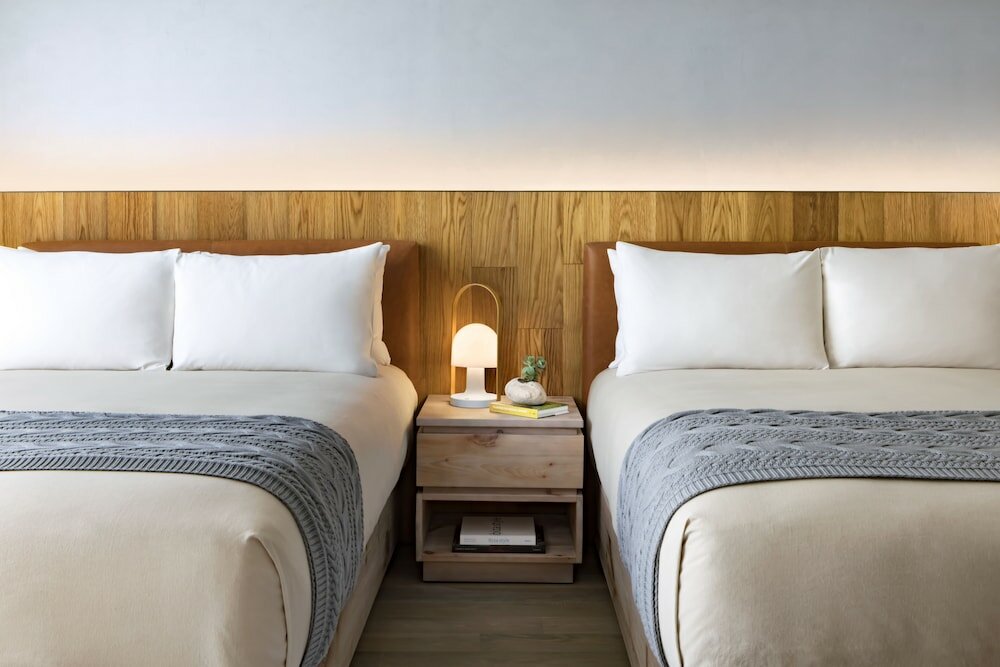 Фото 1 Hotel Toronto