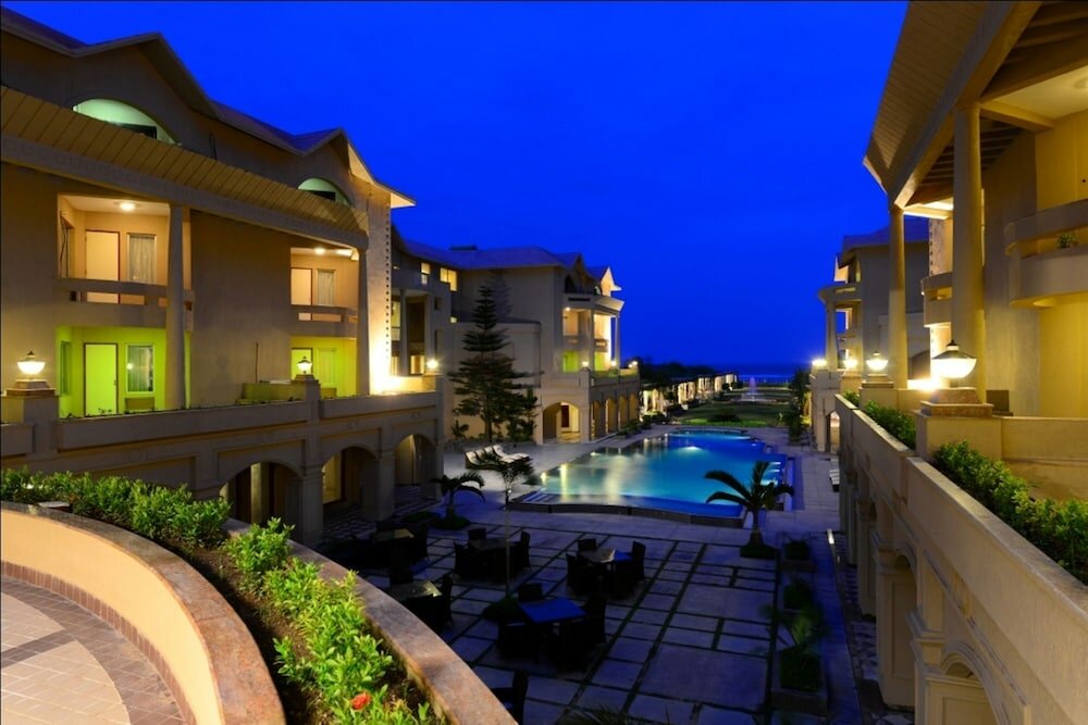 Фото The Chariot Resort & SPA