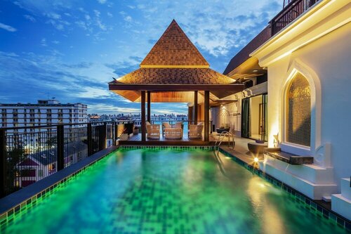Grand Sala Thai