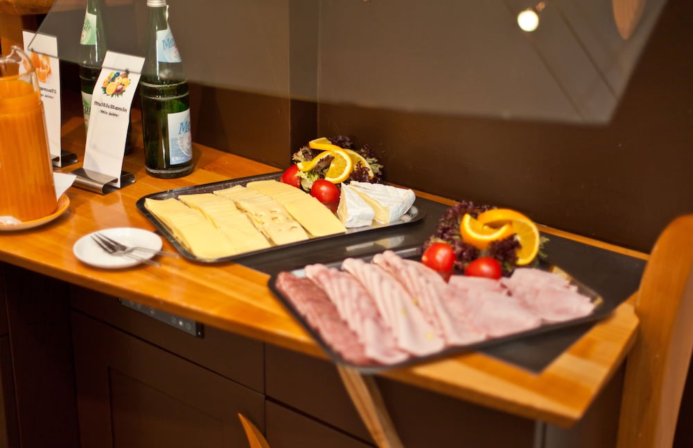 Фото Hotel Königshof Hamburg