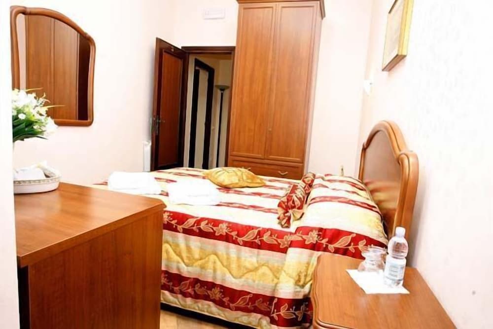 Фото Bed and Breakfast Luana Inn Airport