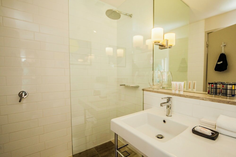 Фото Qt Canberra an Evt hotel