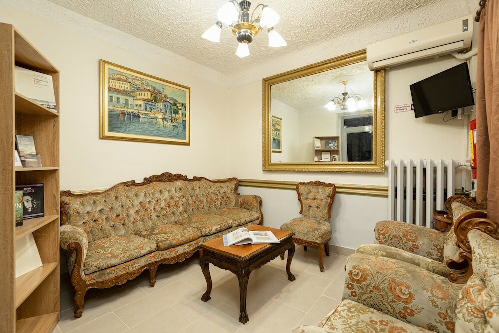 Фото Nea Metropolis Hotel