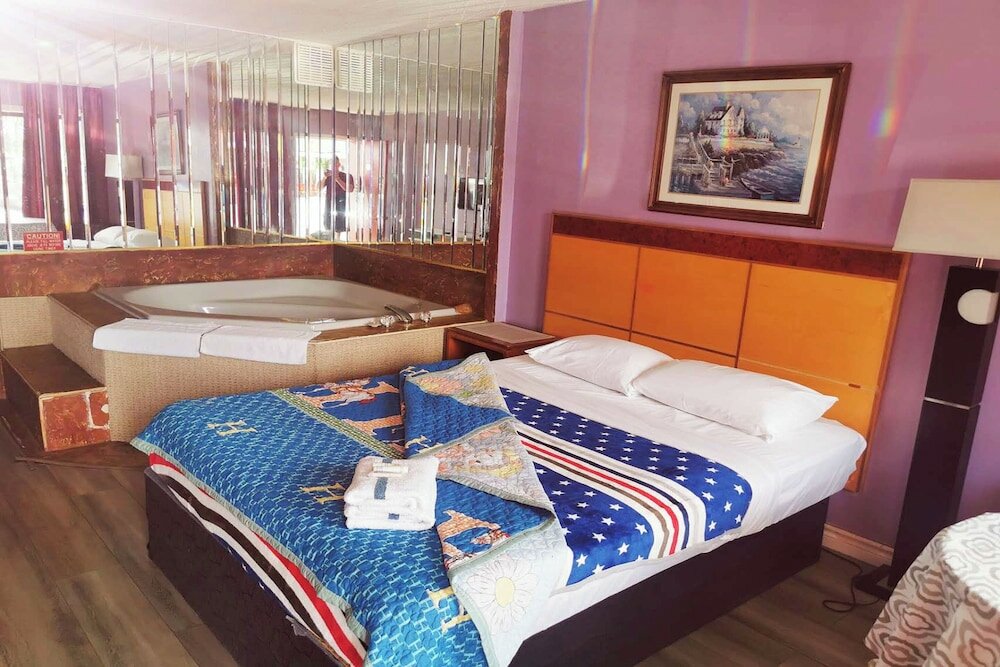 Фото Oyo Hotel Niagara Falls, On - Fallsview