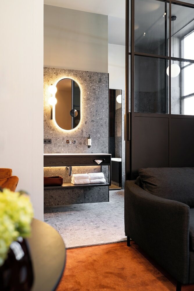 Фото Theaterhotel De Oranjerie