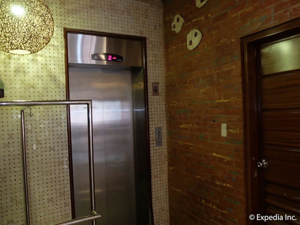 Фото Imerex Plaza Hotel