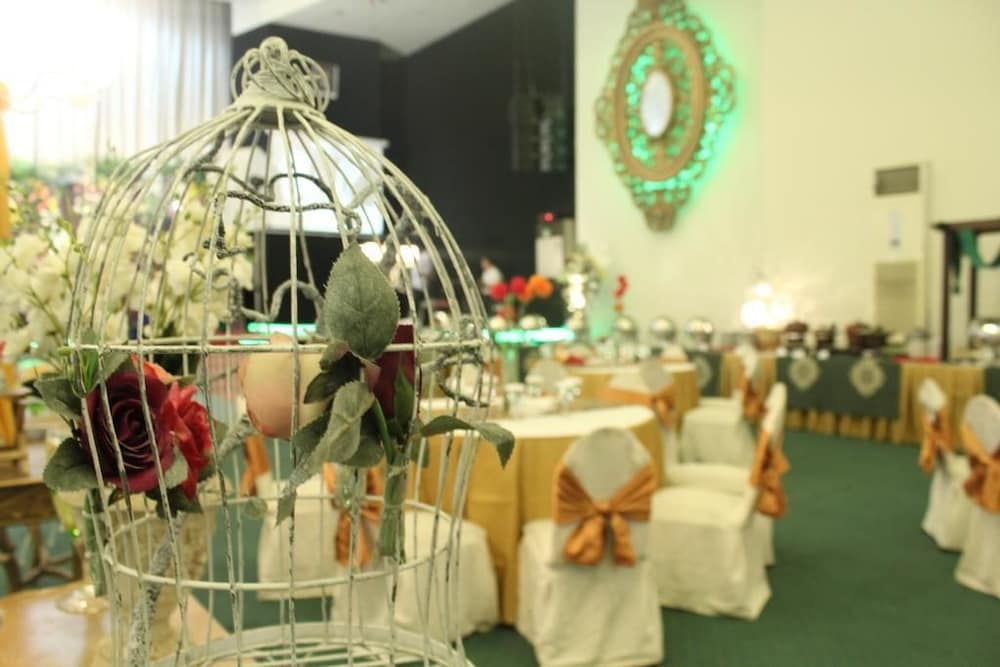 Фото Tychi Hotel