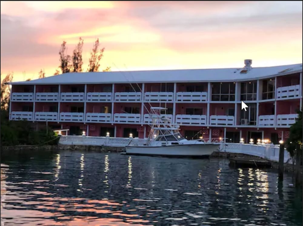 Фото Bell Channel Inn Hotel