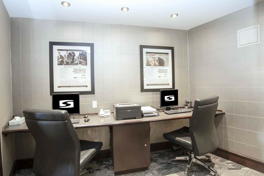 Фото Sandman Hotel & Suites Prince George