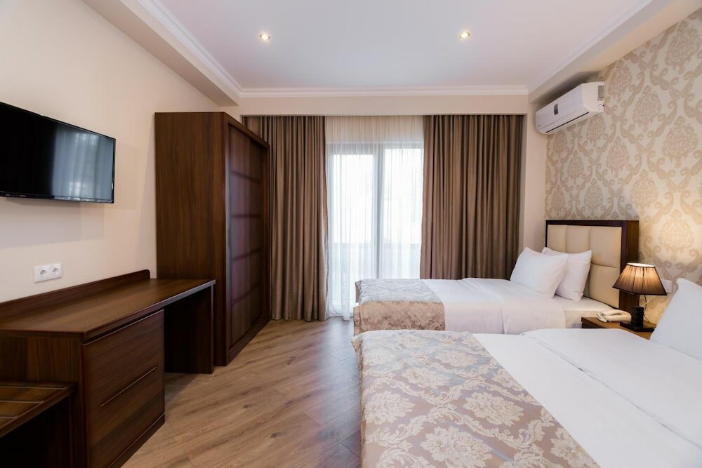 Фото Отель Orchid