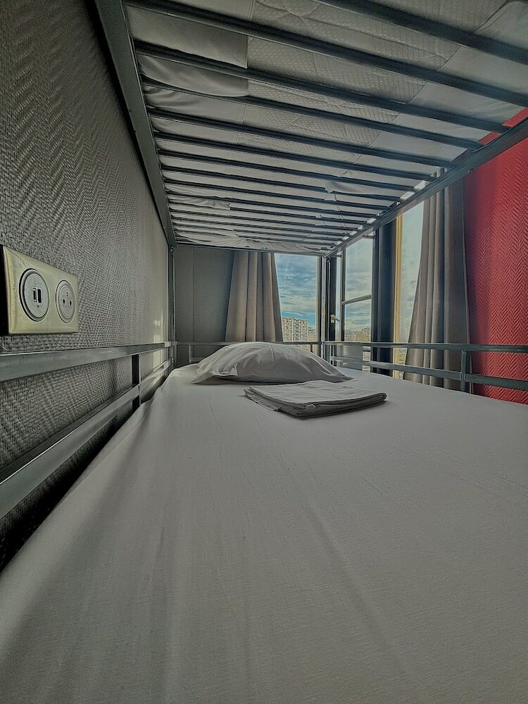 Фото Peace and Love Hostel - Hostel Paris