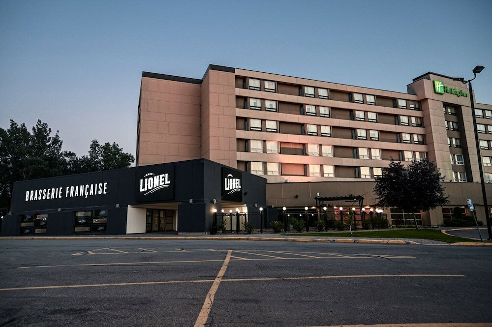 Фото Holiday Inn Laval Montreal