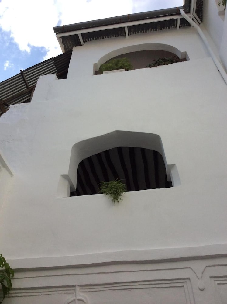 Фото Kiponda B&b