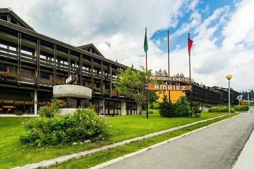 Внешний вид отеля Ambiez Residencehotel в Пинцоле, фото 1