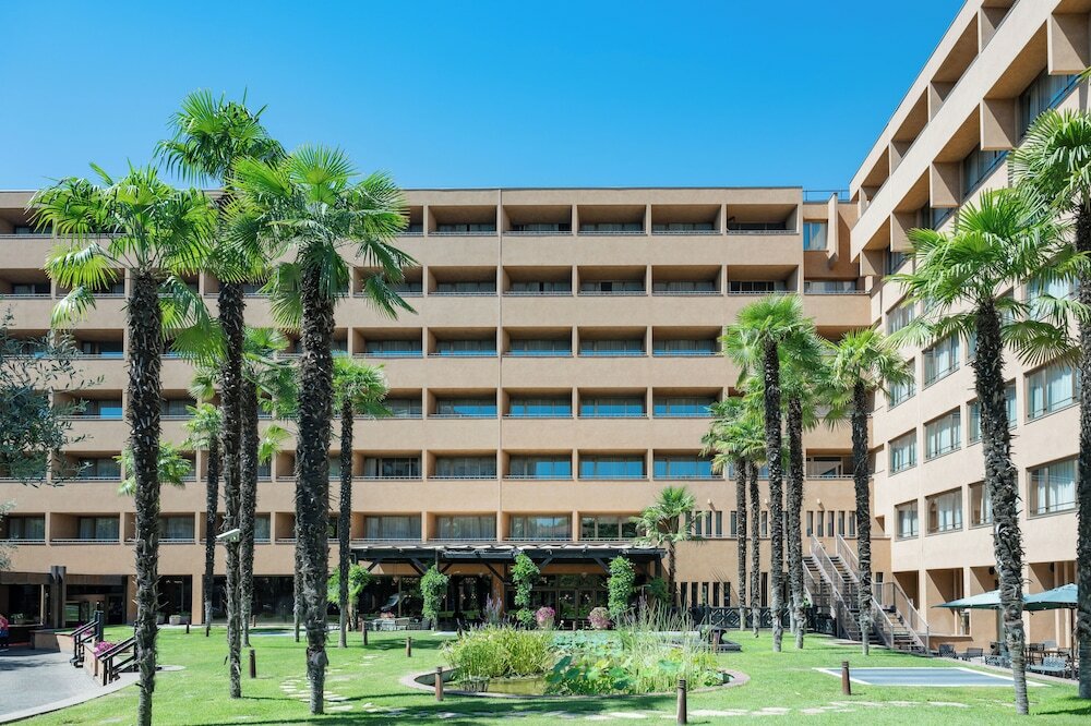 Фото Royal Hotel Carlton