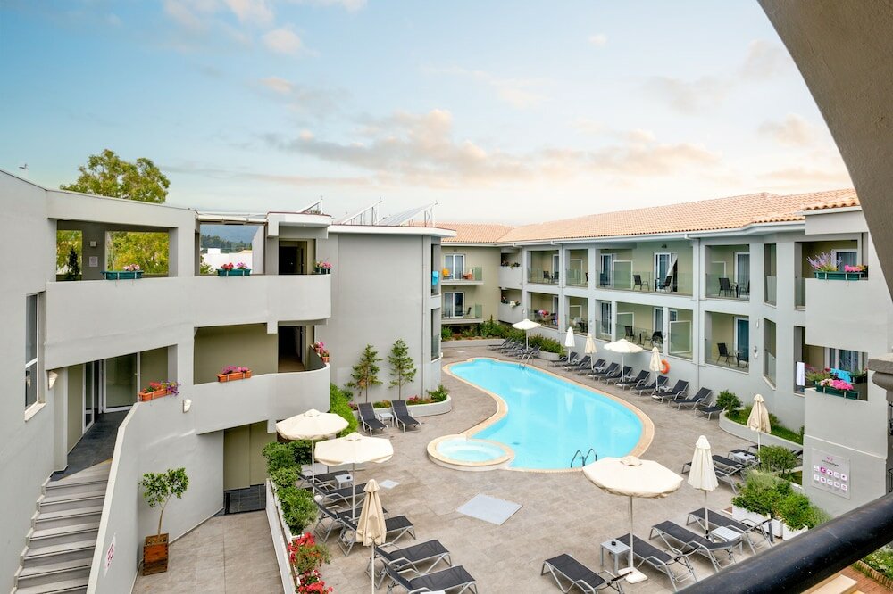 Фото White Olive Premium Laganas