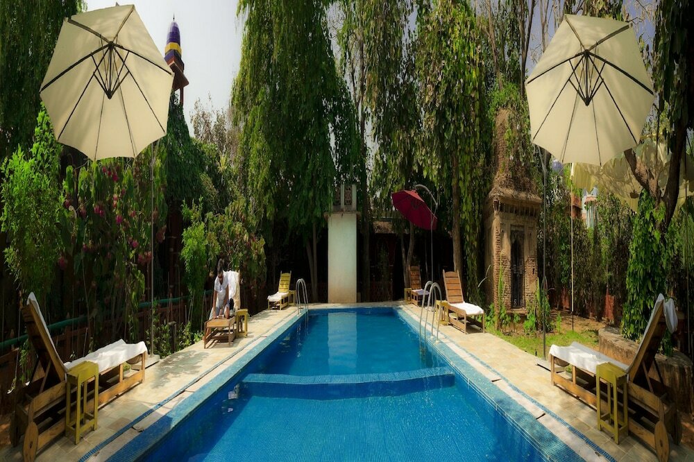 Фото Hotel Bundelkhand Riverside