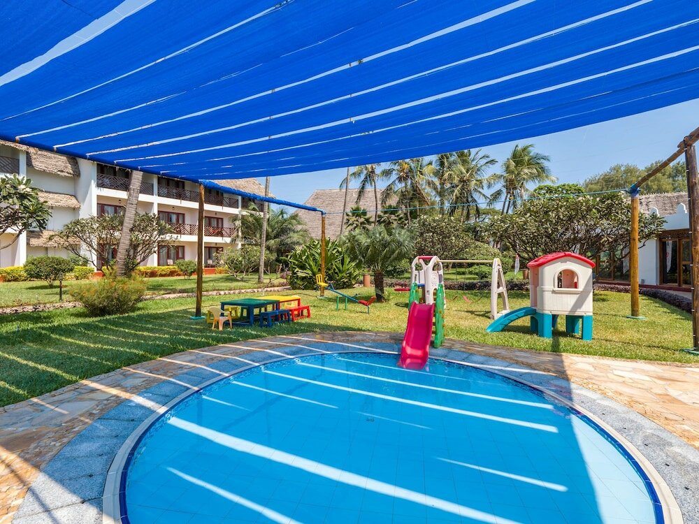 Фото Nungwi Beach Resort by Turaco