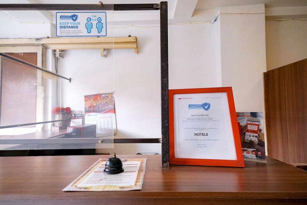 Фото RedDoorz Near Braga Street