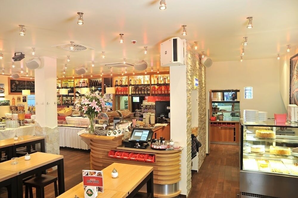 Фото Stadthotel Langenfeld