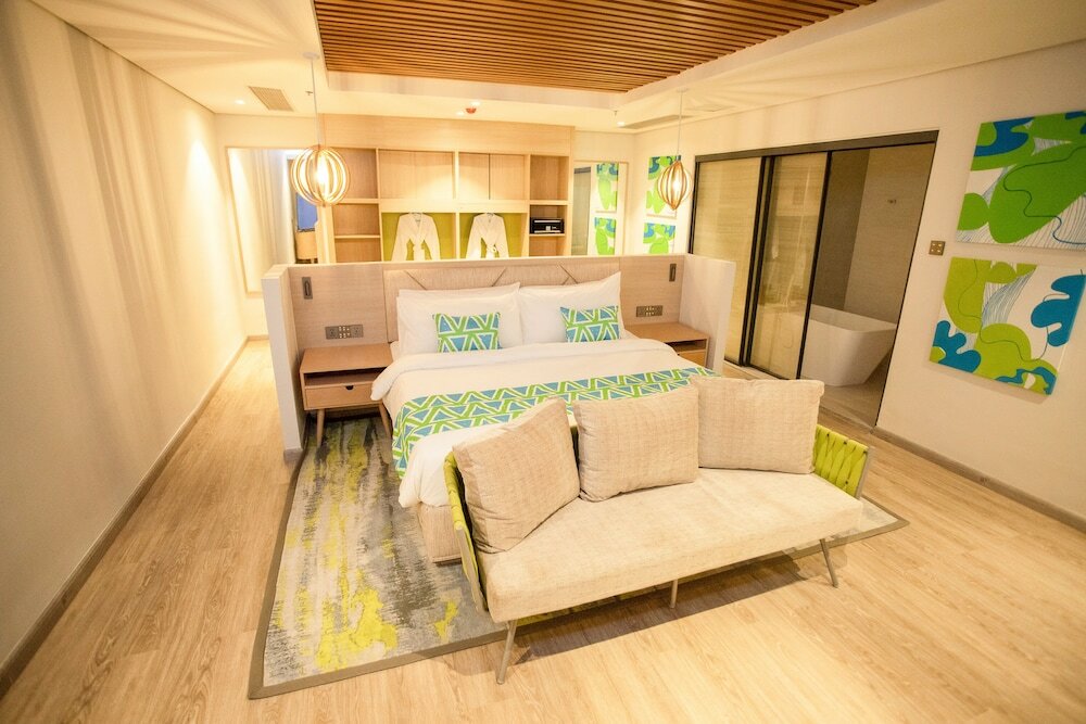 Фото Lime Resort Manila