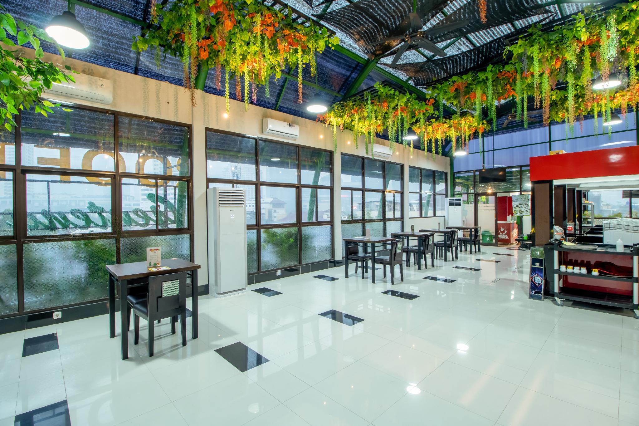 Фото De 80's Genteng Ijo