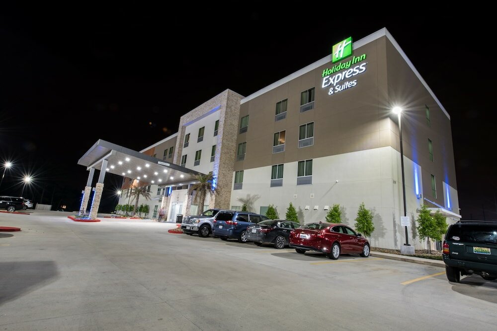 Фото Holiday Inn Express & Suites Lake Charles South Casino Area, an Ihg Hotel