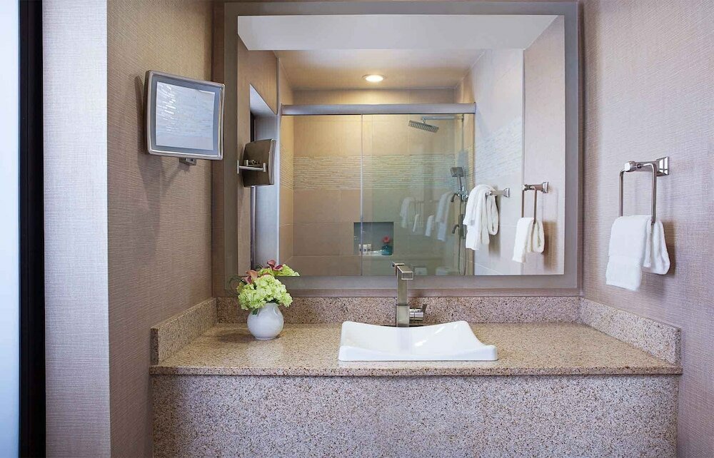 Фото E-Central Downtown Los Angeles Hotel