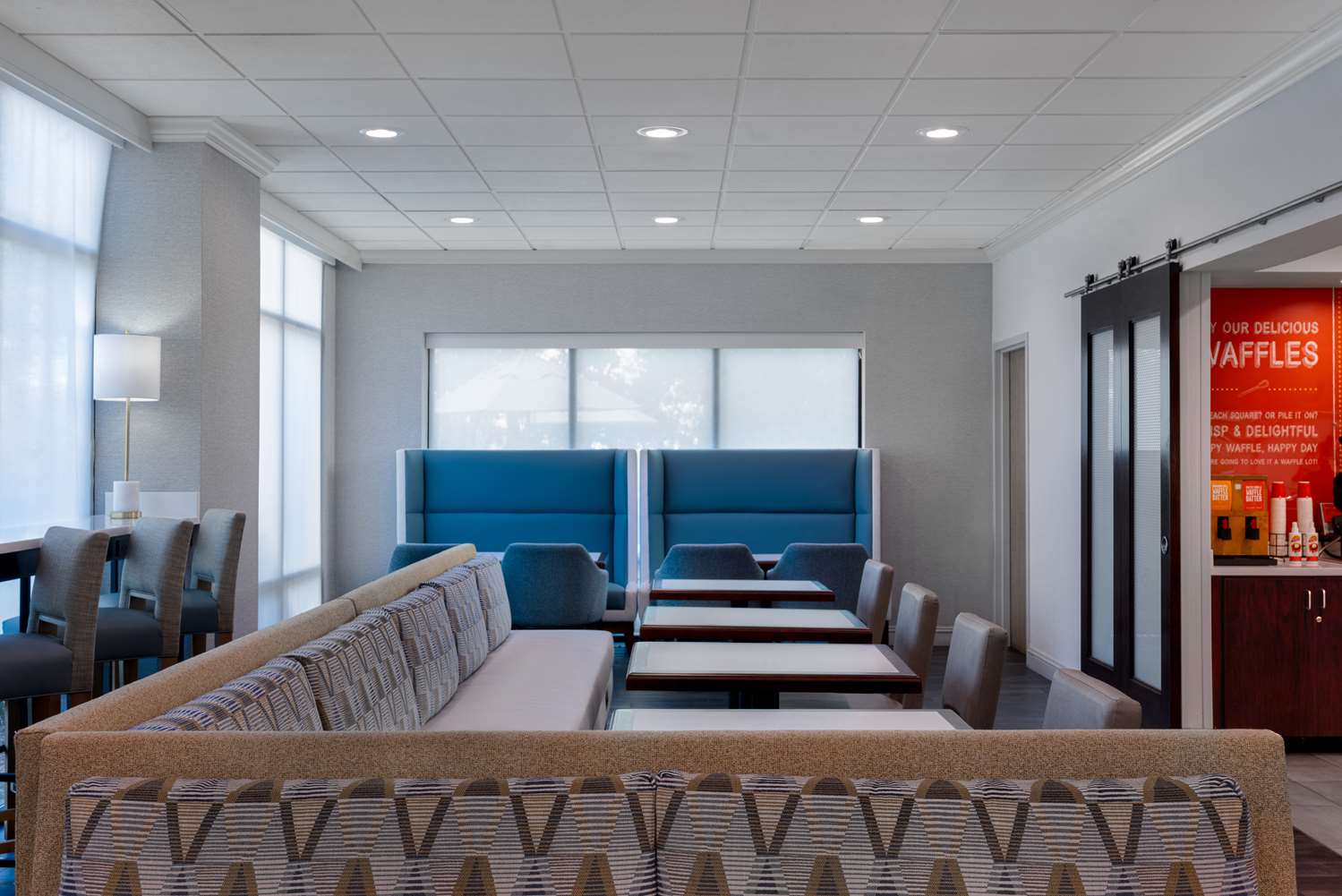 Фото Hampton Inn Tallahassee-Central