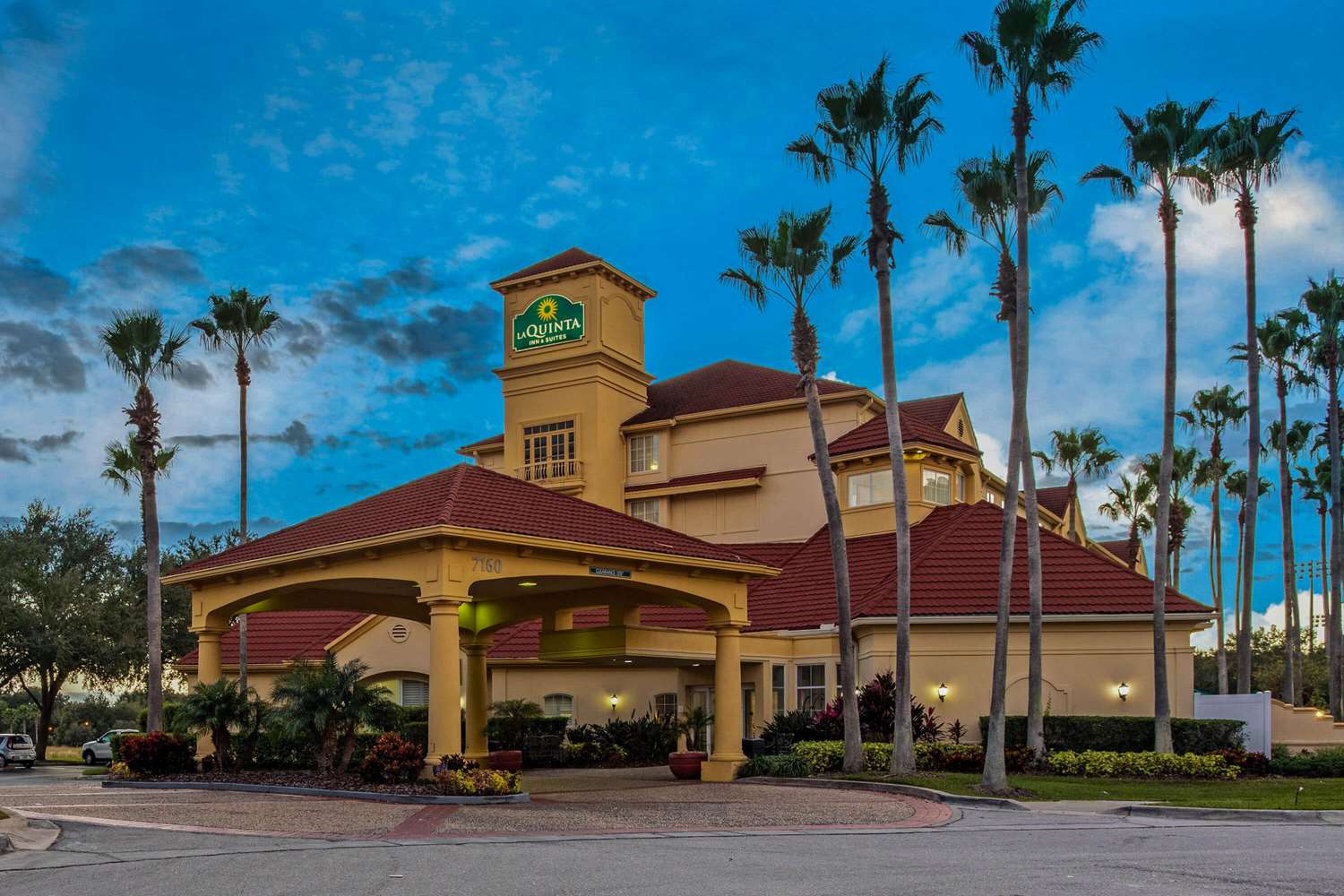 Фото La Quinta Inn & Suites by Wyndham Orlando Airport North