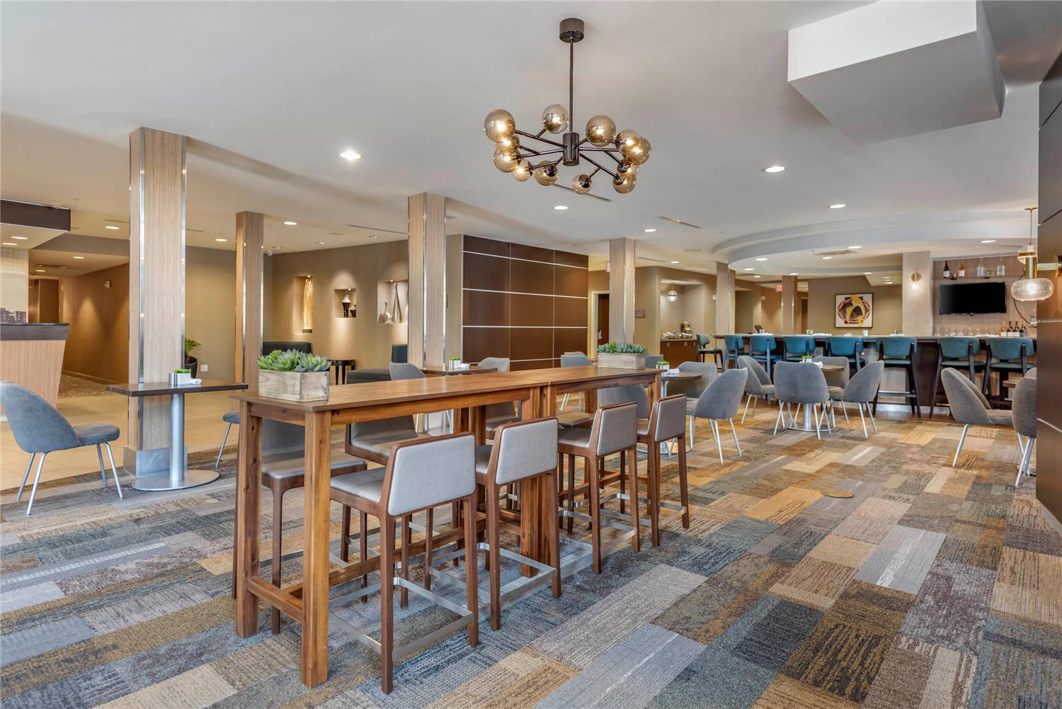 Фото Cambria Hotel Madison East