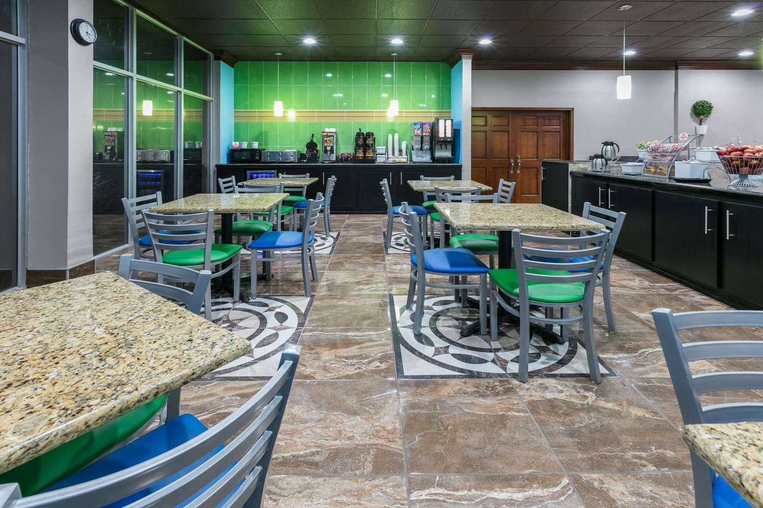 Фото Super 8 by Wyndham Ft Stockton