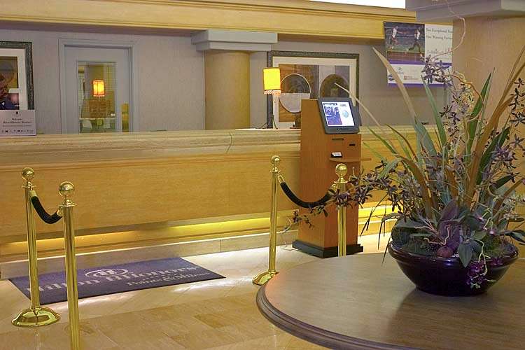 Фото Embassy Suites Hotel Dallas Market Center