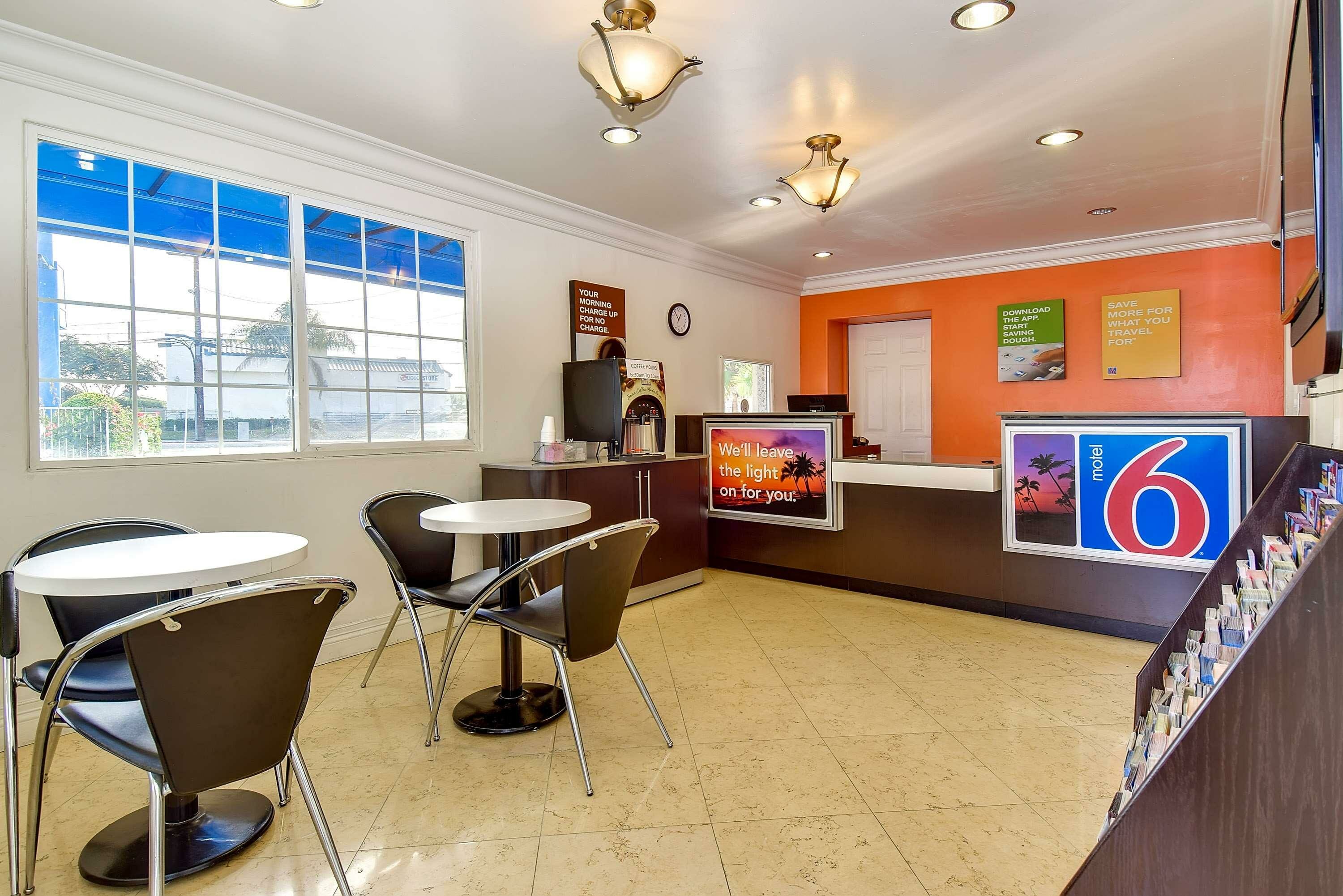 Фото Motel 6 Garden Grove