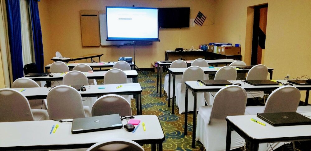 Фото Quality Inn Brunswick Cleveland South