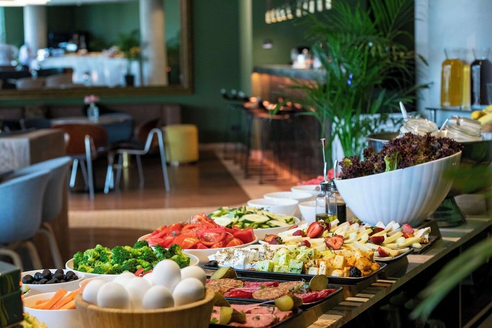 Фото Hotel Golden Tulip Design Tbilisi