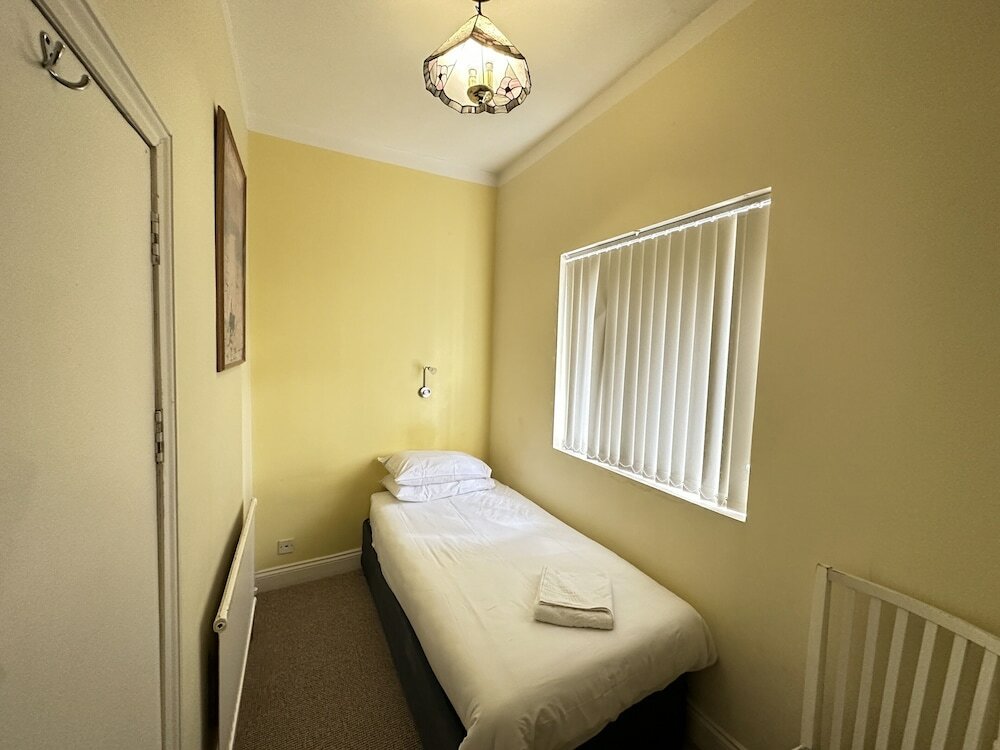 Фото Manor Hotel