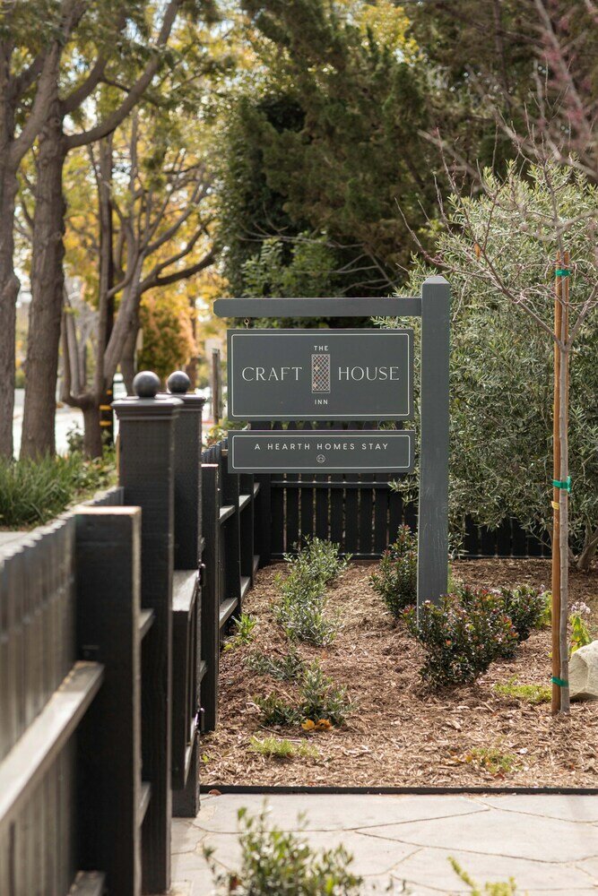 Фото A White Jasmine Inn