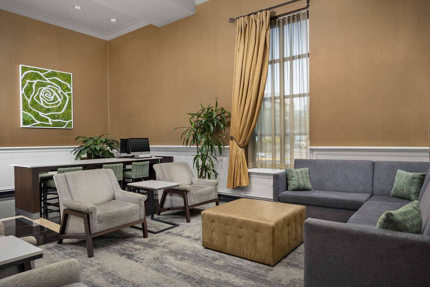 Фото DoubleTree by Hilton Chicago O'Hare Airport - Rosemont