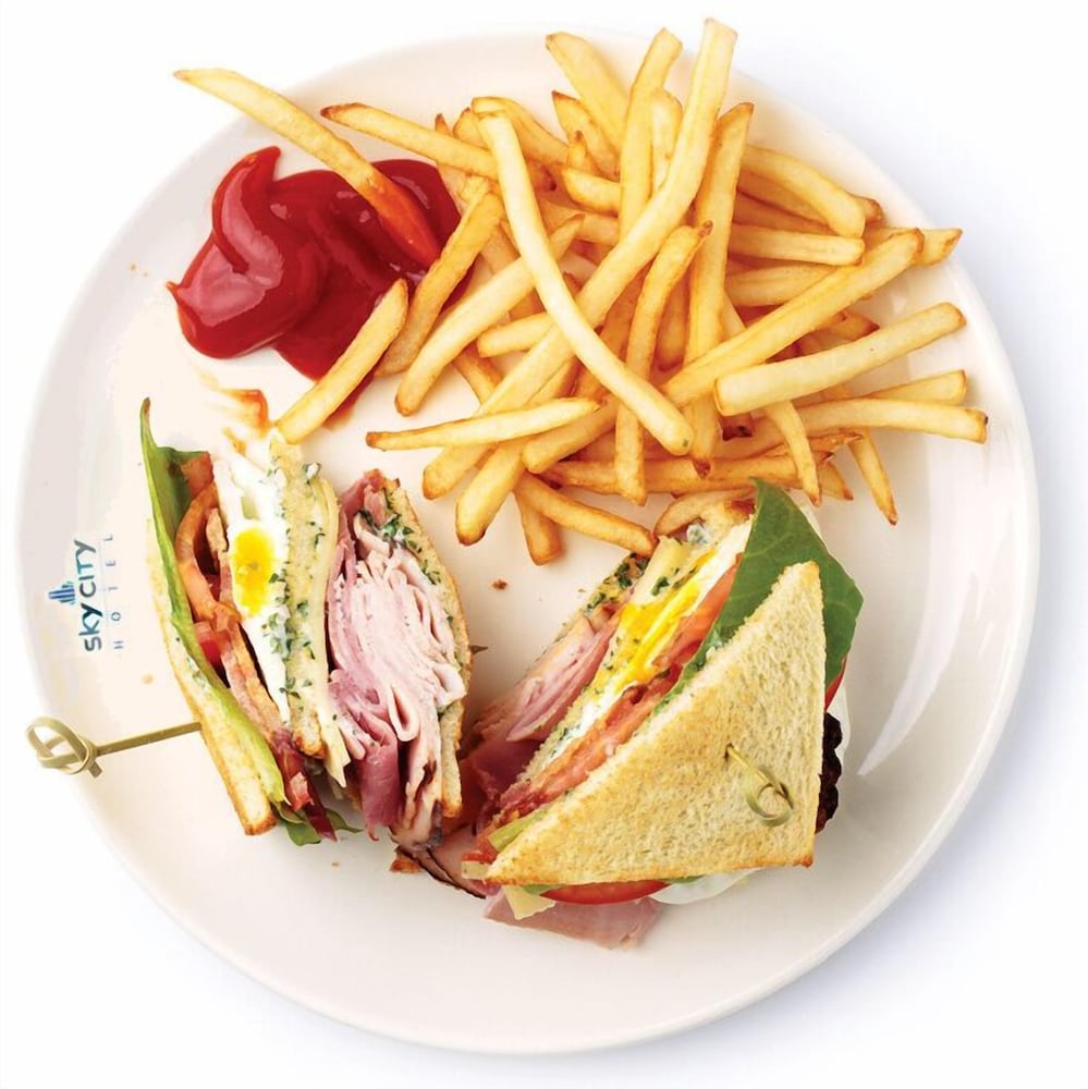 Фото Sky City Dhaka