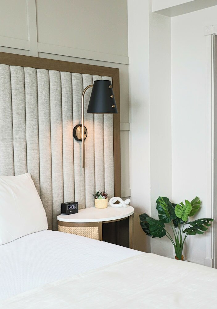 Фото Riverside Hotel