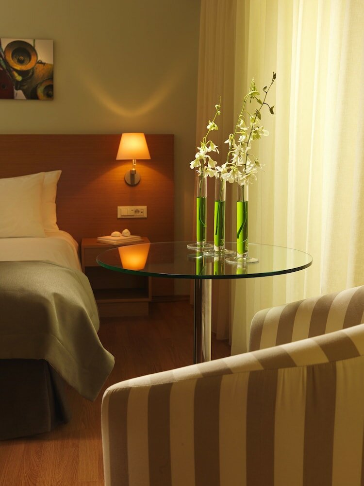 Фото Elefsina Hotel