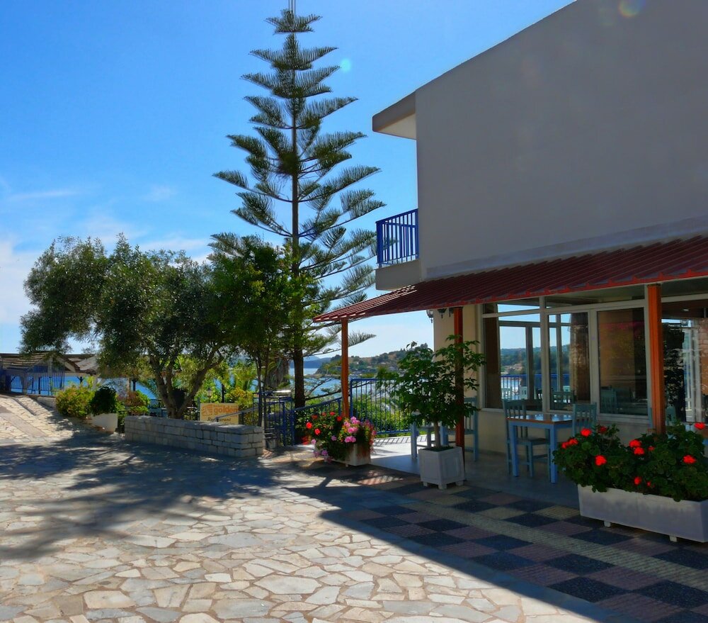 Фото отеля 3