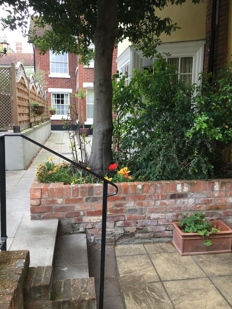 Фото North Hill Hotel