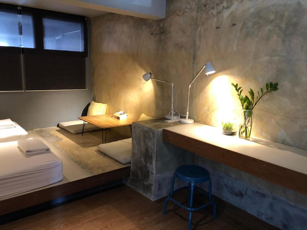 Фото In A Box Hostel