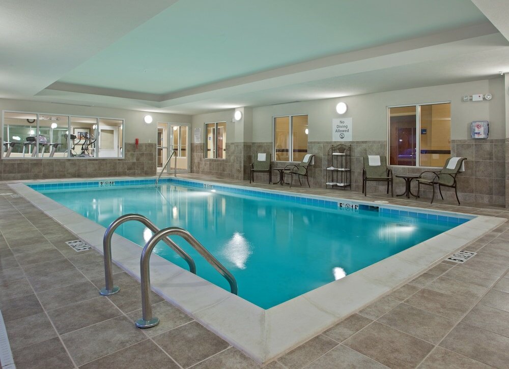 Фото Holiday Inn Express Hotel & Suites Dayton South Franklin, an Ihg Hotel