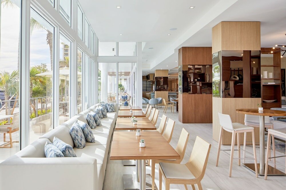 Фото Ac Hotel by Marriott Fort Lauderdale Beach