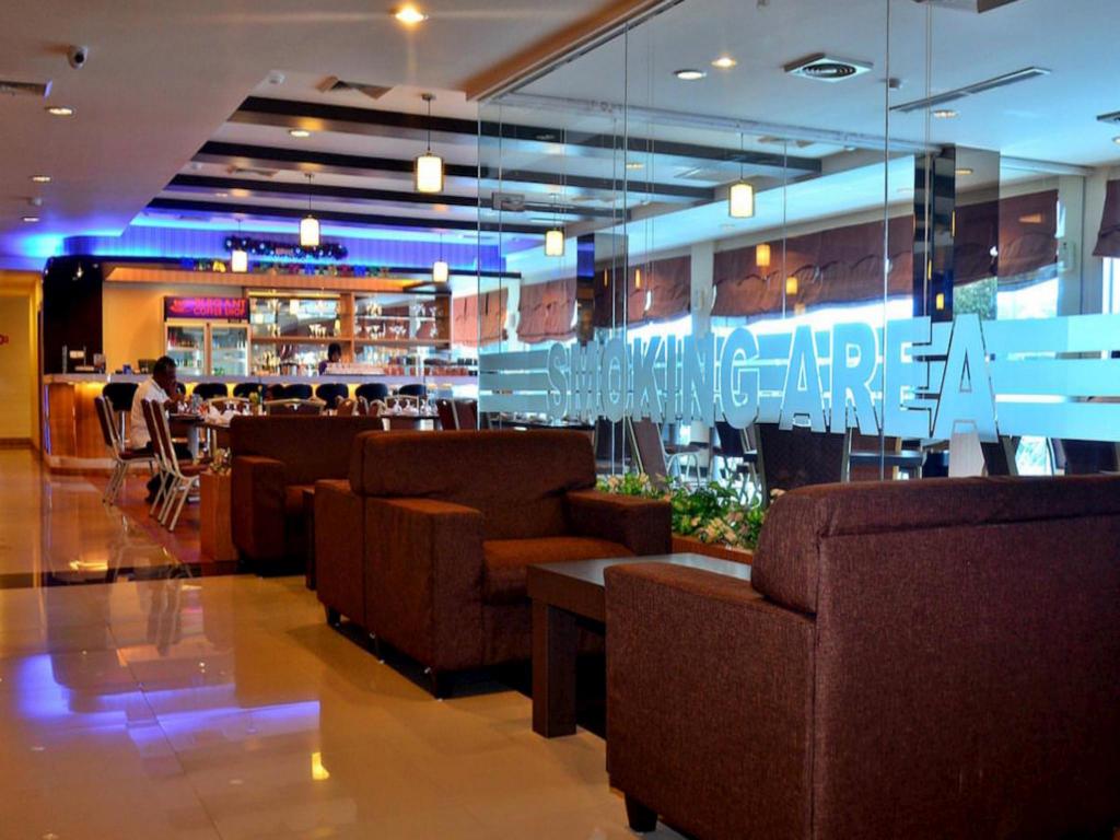 Фото Grand Impression Hotel Medan