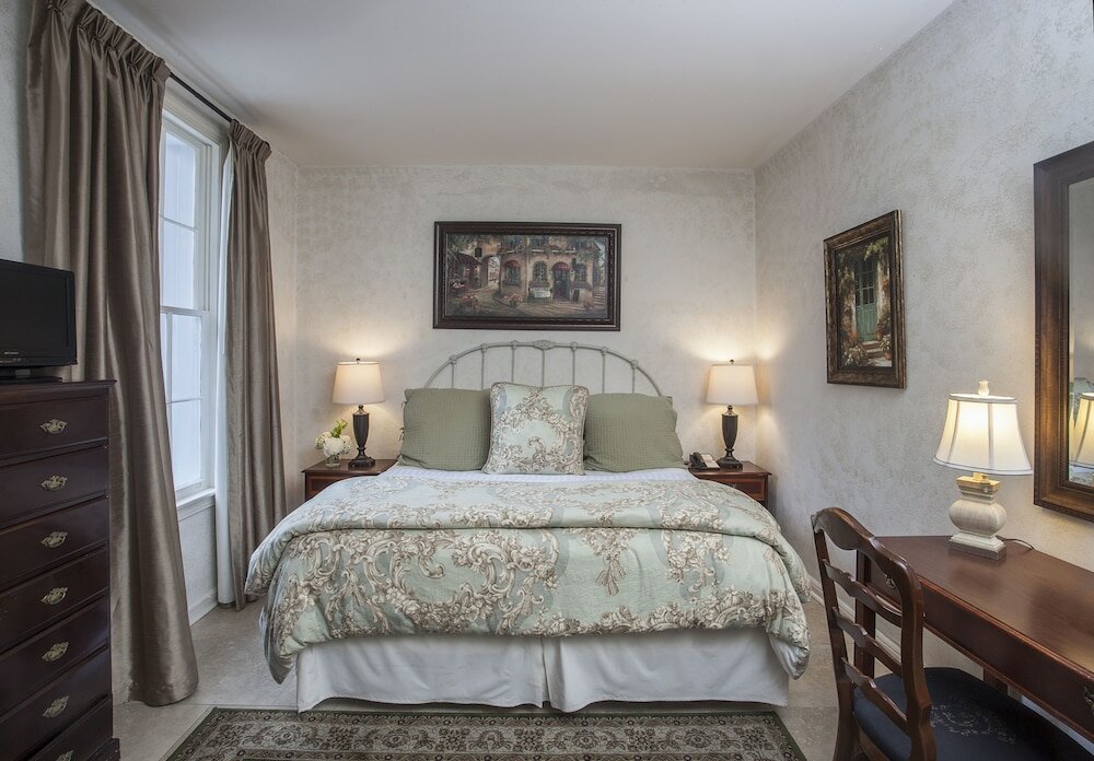 Фото Chateau Hotel